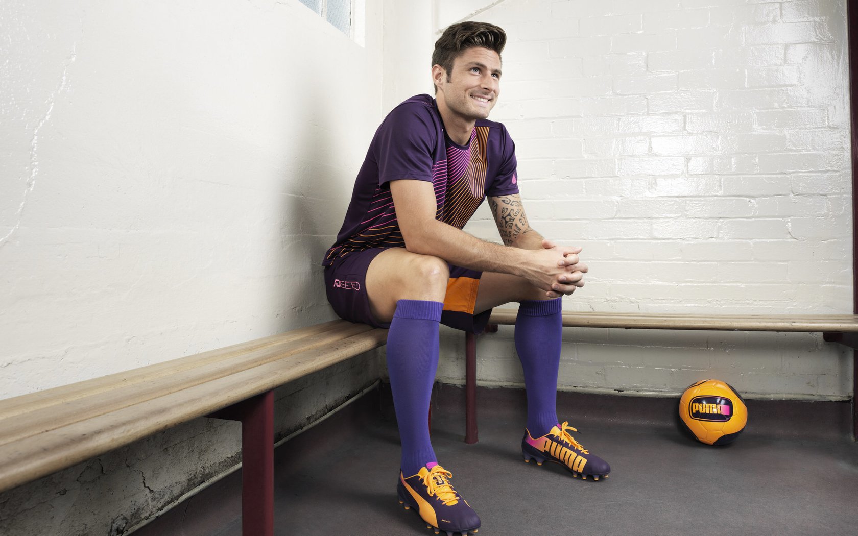 米兰全站APP正式版下载-亚特兰大三中场组合展现高度默契，亚特兰大中锋